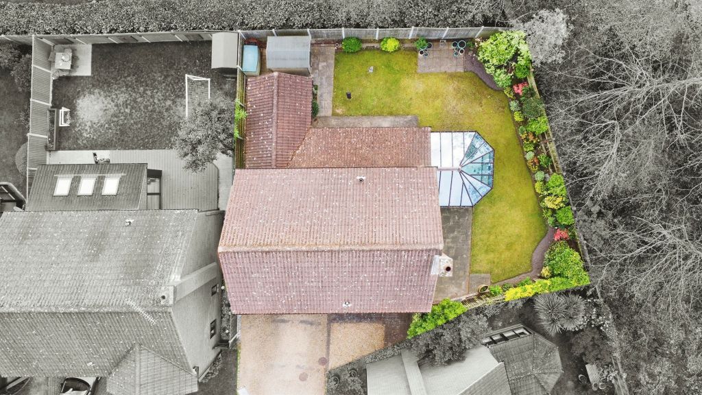 Property photo 2 of 21