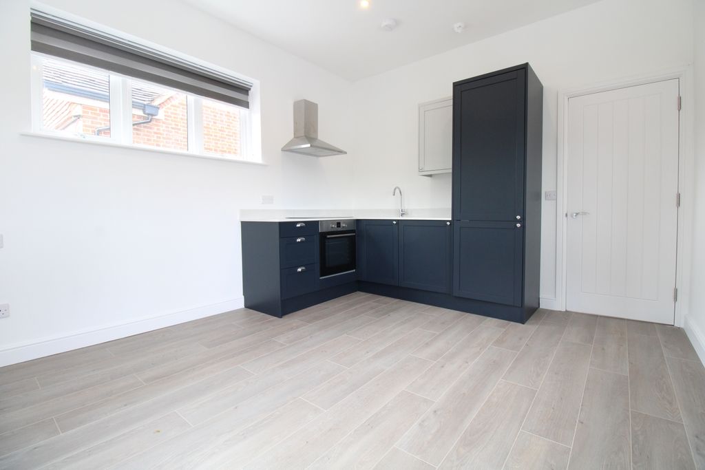 Property photo 3 of 7 Img_3772
