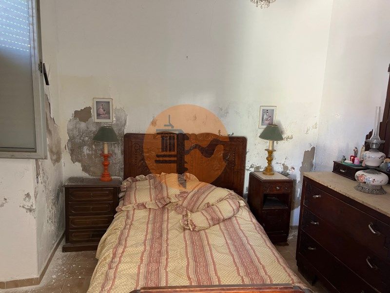 Property photo 3 of 43