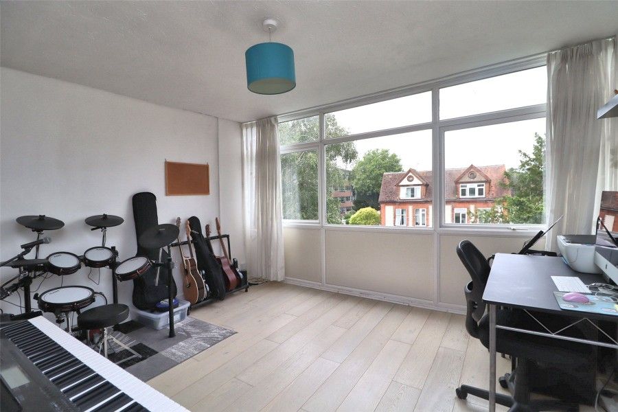 Property photo 2 of 9