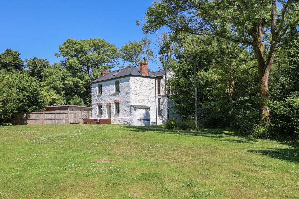Property photo 1 of 31