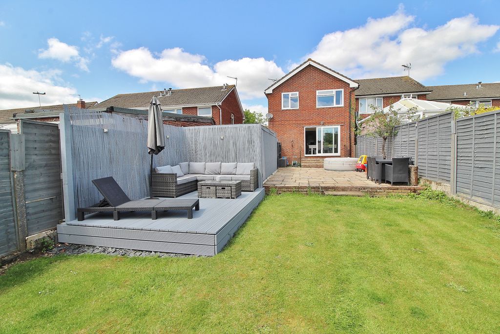 Property photo 3 of 21