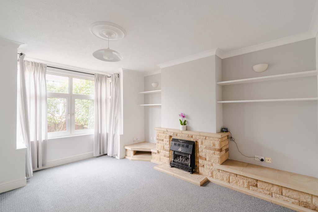 Property photo 2 of 25 Photo 2