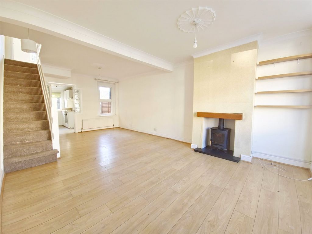 Property photo 2 of 12 Picture No. 21