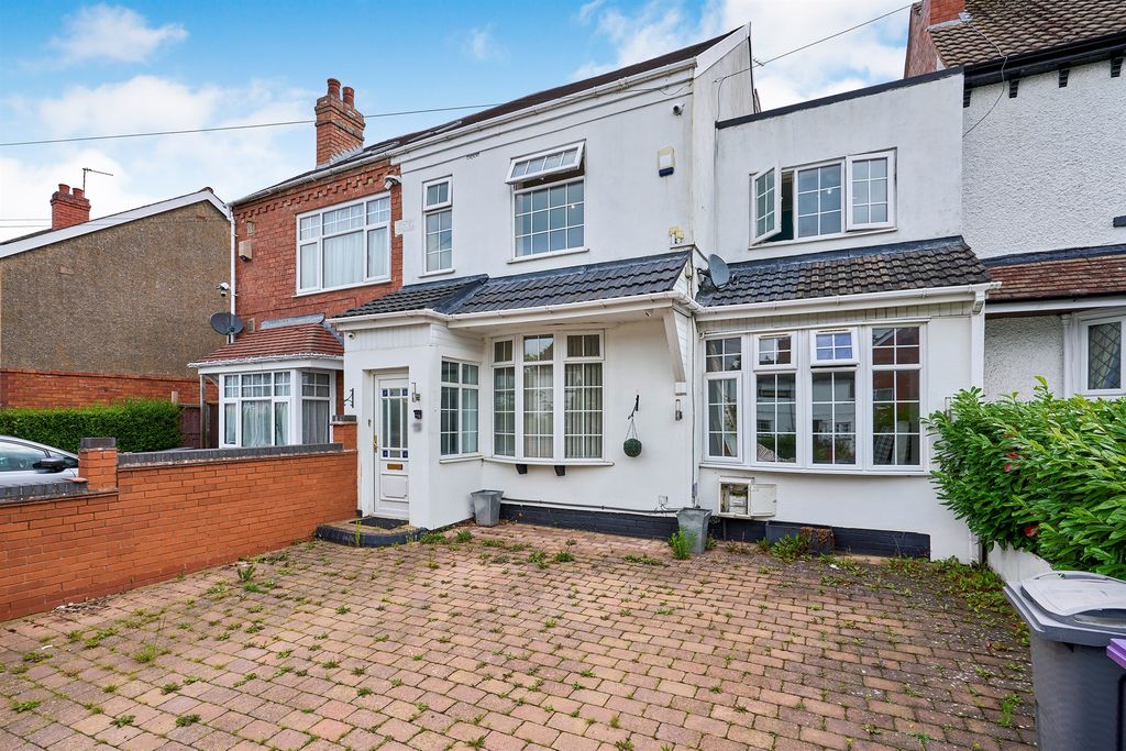 Property photo 1 of 17