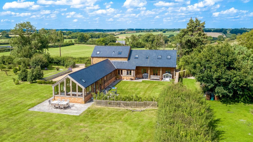 Property photo 2 of 15 188