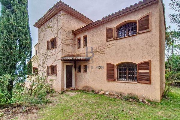 Property photo 3 of 7