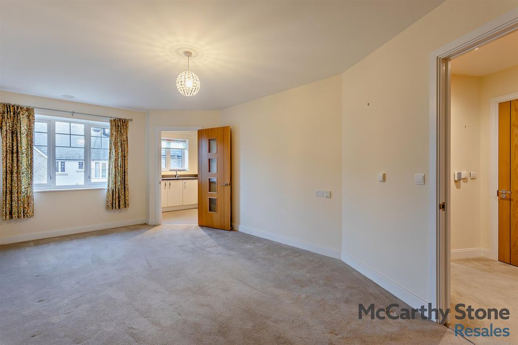 Additional image 9 of 1 bed flat for saleRoslyn Court, Lisle Lane, Ely CB7