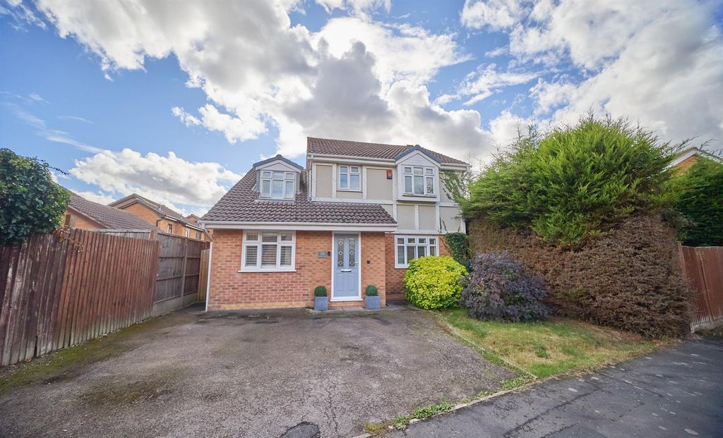 Property photo 1 of 18 Nelson Drive.Jpg