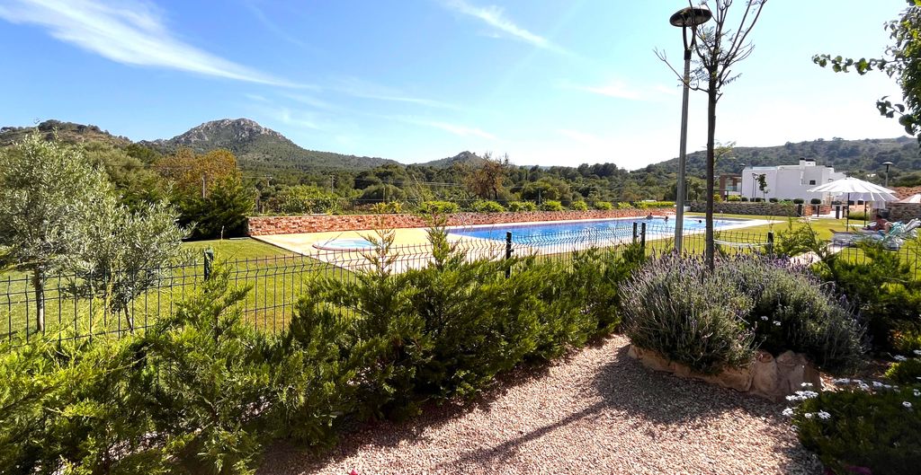 Property photo 3 of 14 3.Jpeg