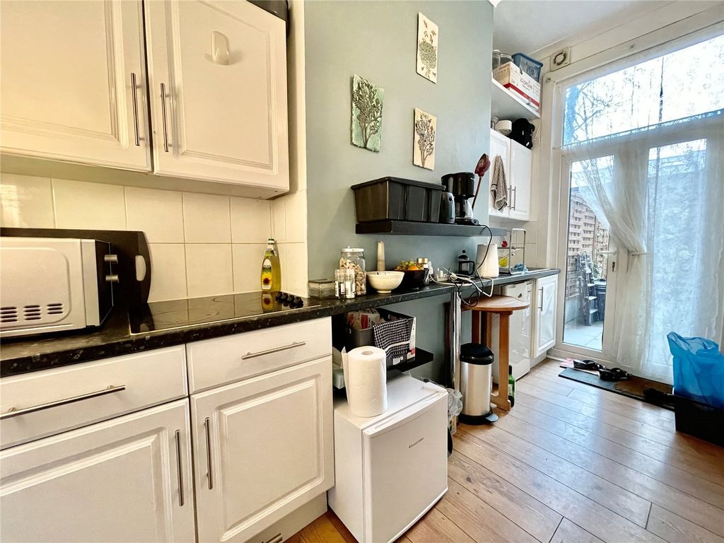 Property photo 3 of 7 Picture No. 04