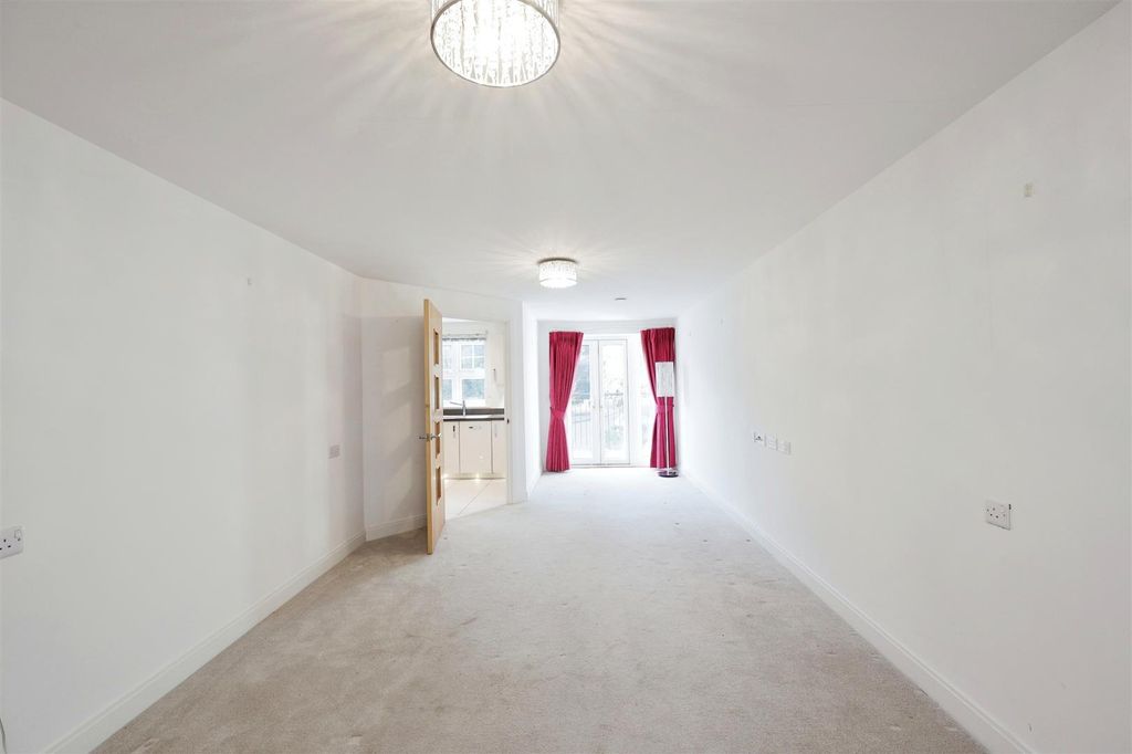 Property photo 2 of 11 Eosr5697.Jpg