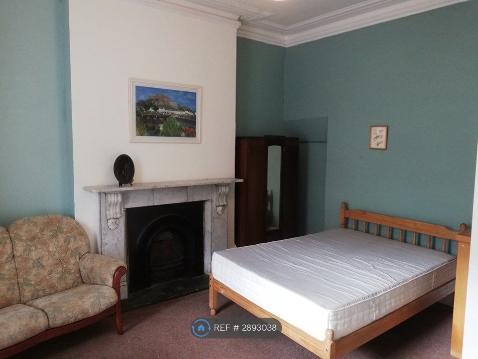 Property photo 2 of 4
