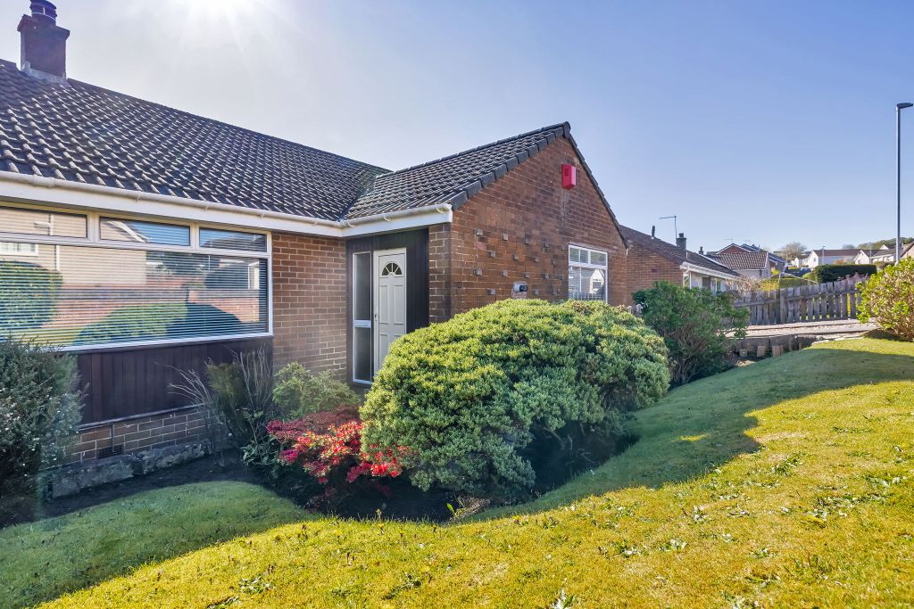 Property photo 2 of 27 002