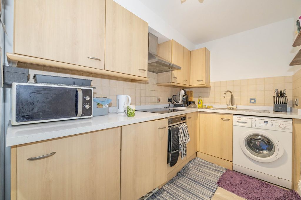 Property photo 2 of 9 Picture 2