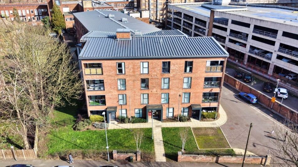 Property photo 1 of 16