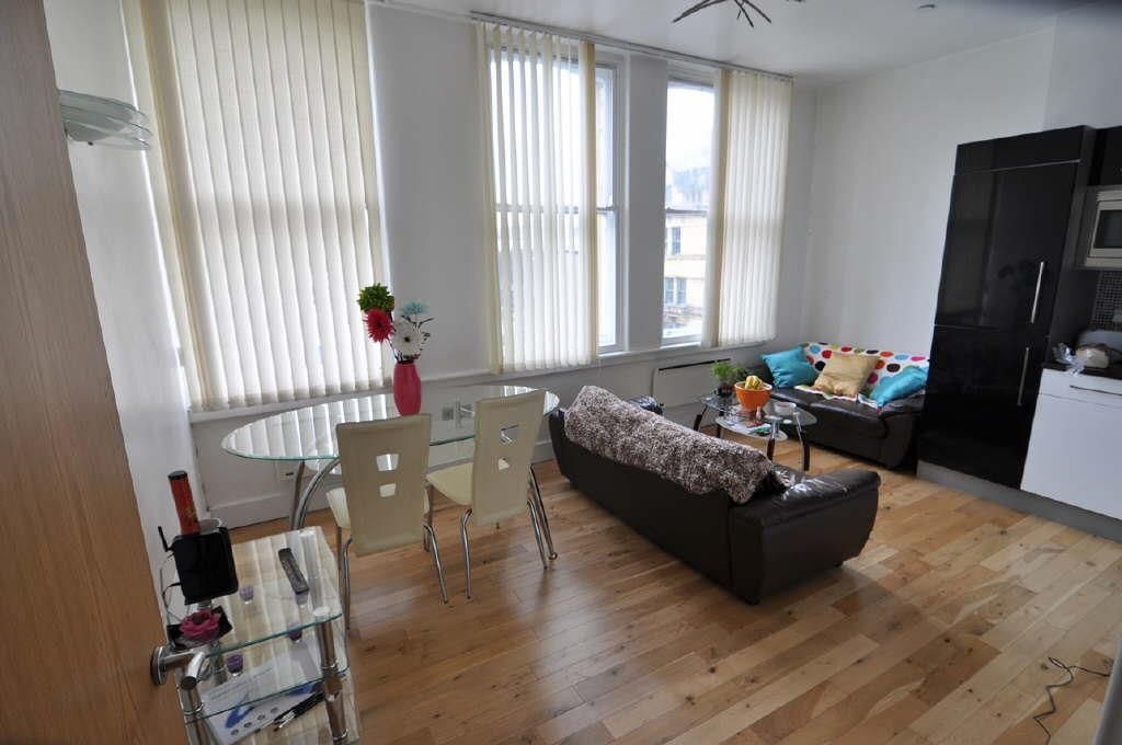 Property photo 1 of 4 Open-Plan Kitchen Lounge