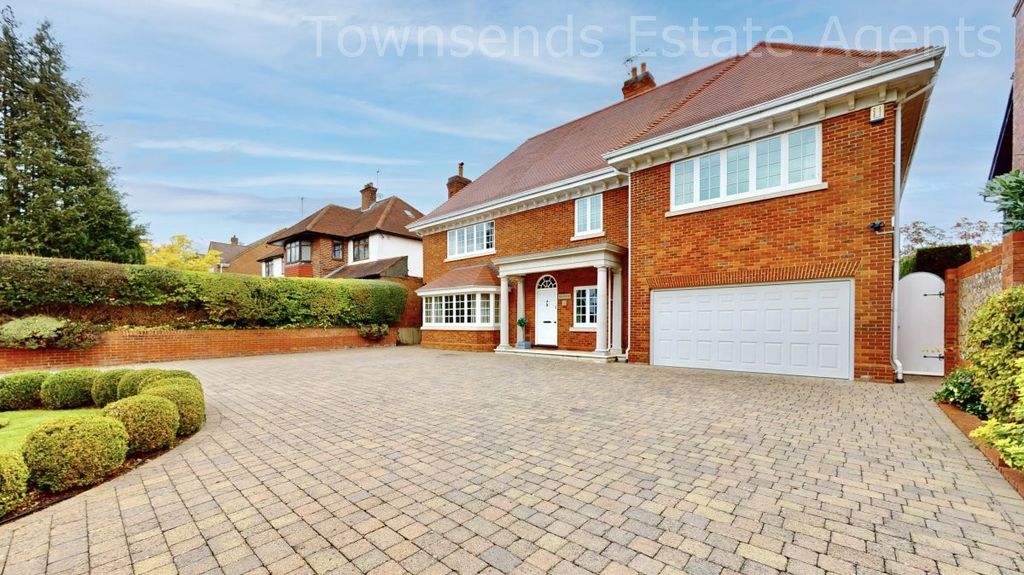 Property photo 1 of 19