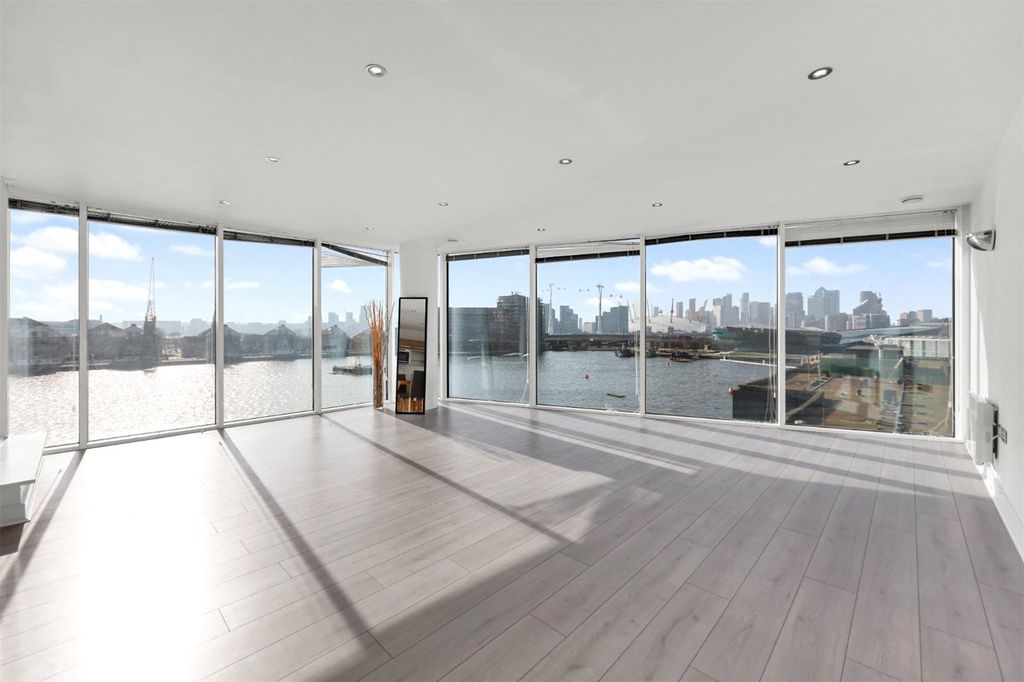 Property photo 2 of 33 Levi6010.Jpg