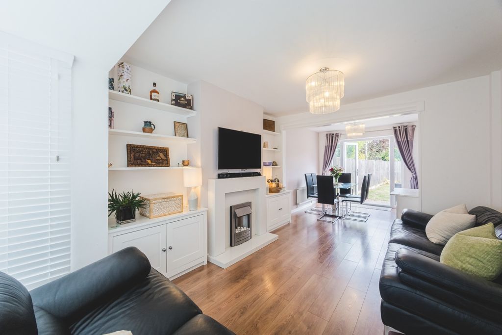 Property photo 2 of 28 4392484