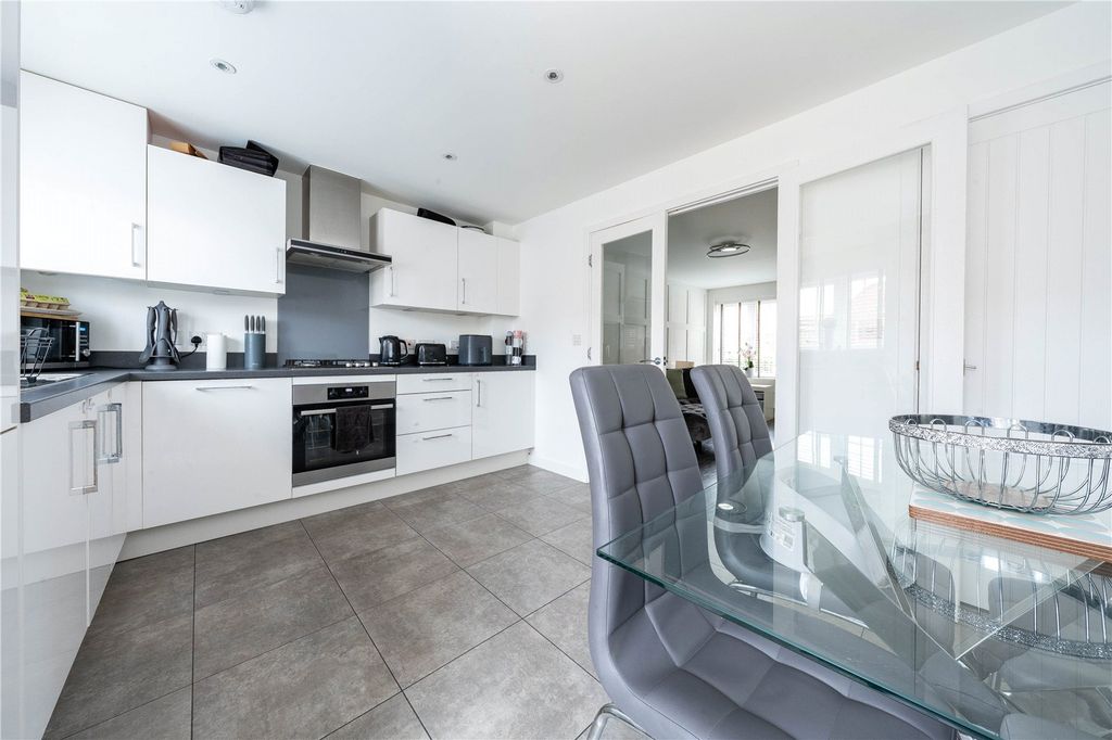 Property photo 3 of 23 Internal