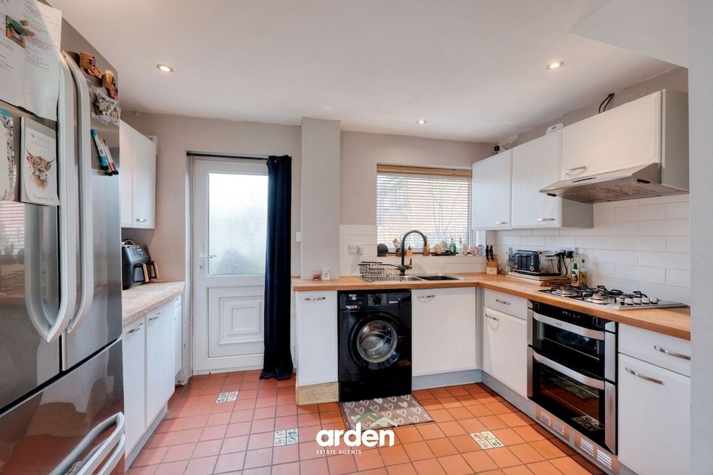 Property photo 2 of 10