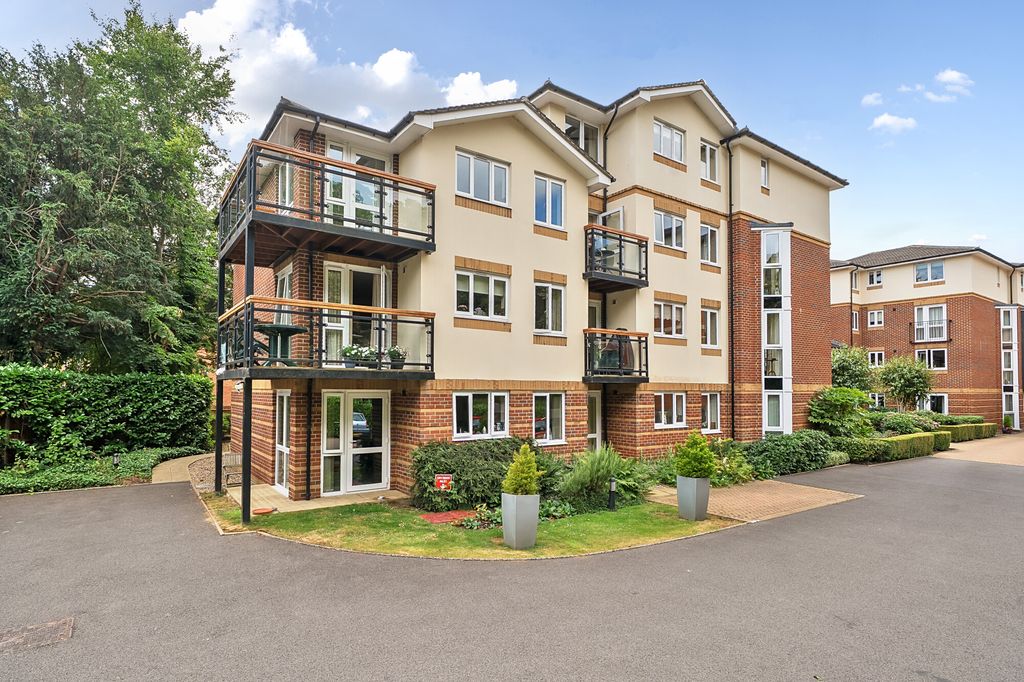 Property photo 1 of 7