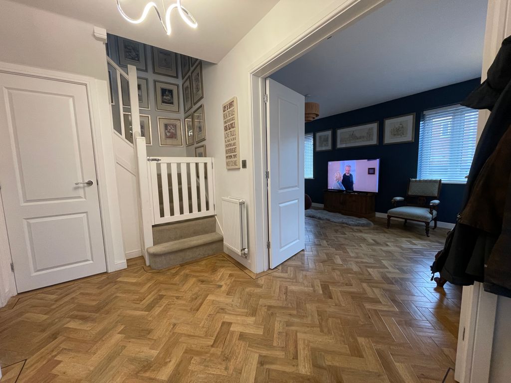 Property photo 2 of 15