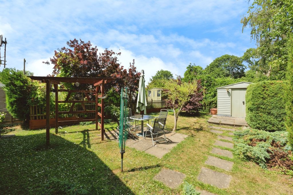 Property photo 2 of 17