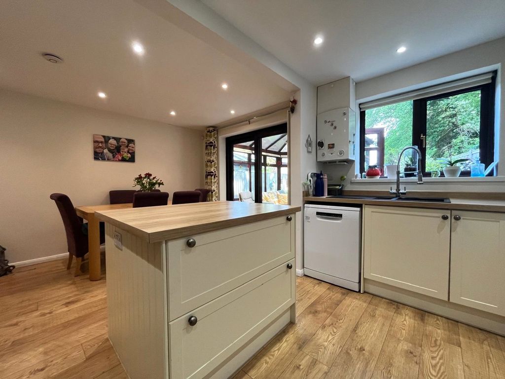 Property photo 3 of 14 Picture No. 02