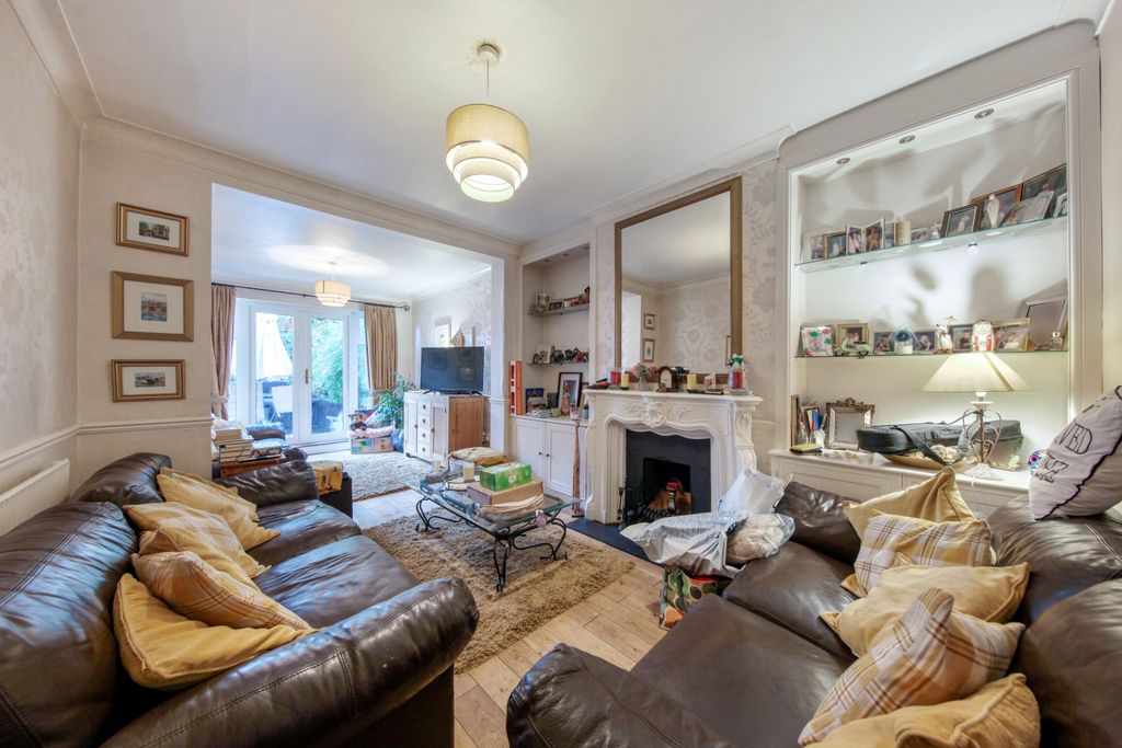 Property photo 3 of 15 Gallery