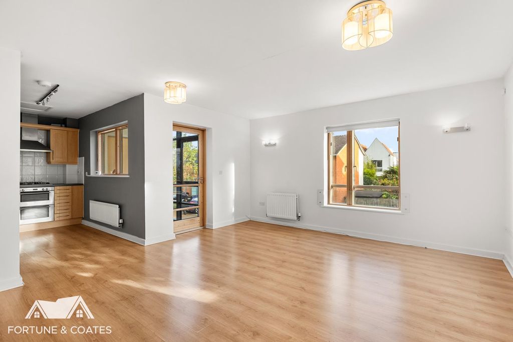 Property photo 2 of 19 Simplicitylane_11.Jpg