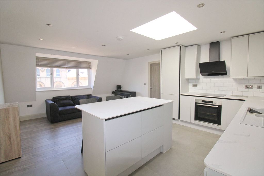 Property photo 2 of 10 Picture No. 07