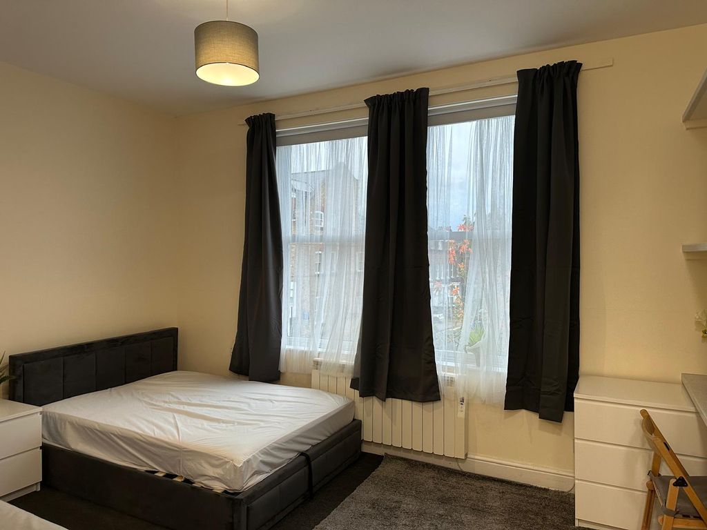 Property photo 2 of 6 Photo 2