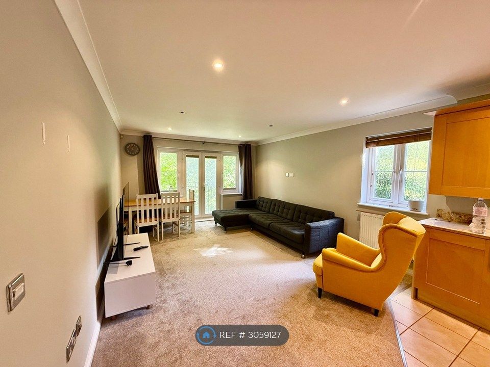 Property photo 3 of 11