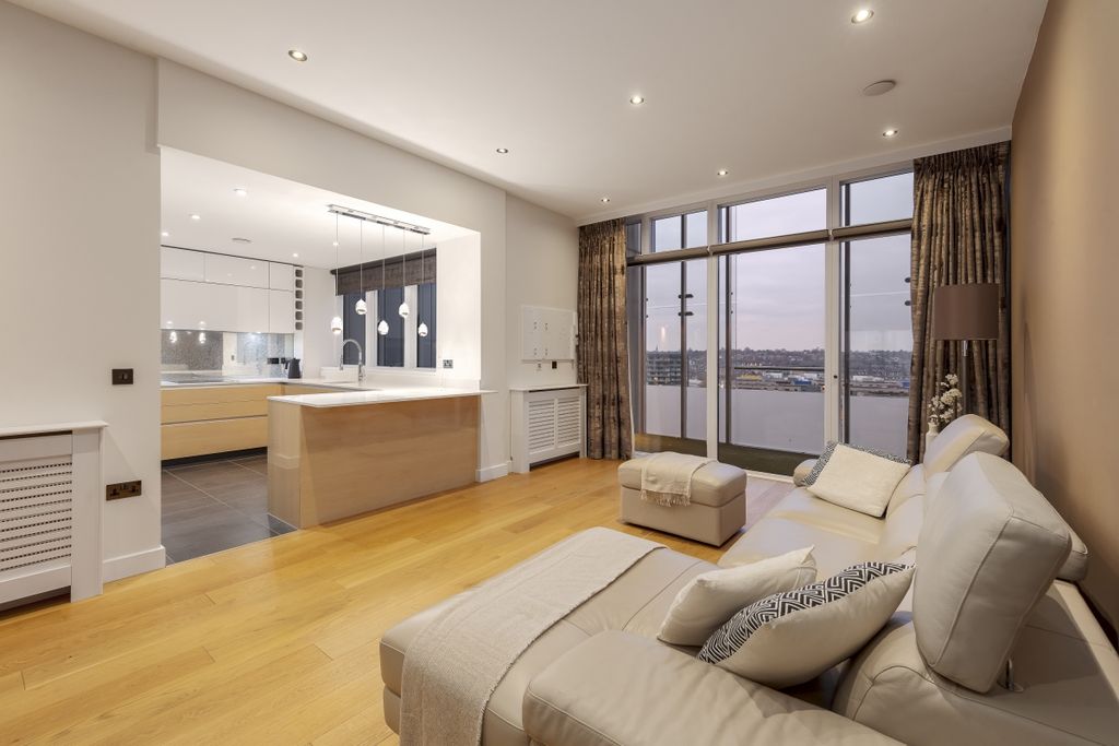 Property photo 2 of 23 094A7589-Hdr-Edit