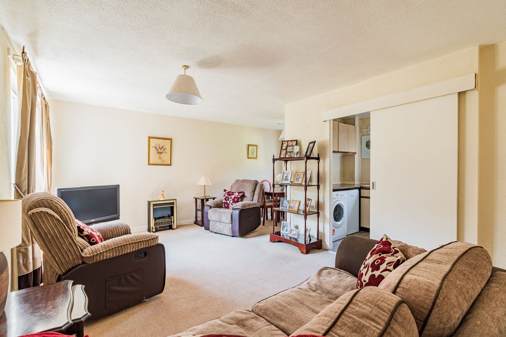 Property photo 3 of 17 Property Image 3