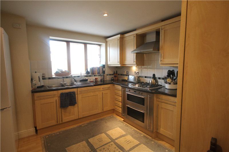 Property photo 2 of 4 Kitchen