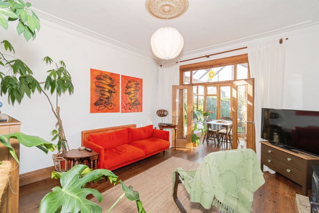 Property photo 3 of 13