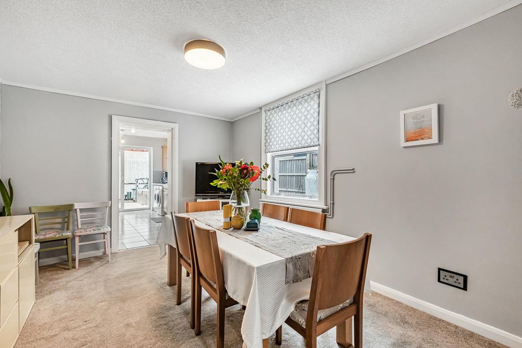 Property photo 2 of 16 6.Jpg