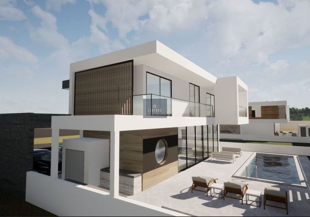 Property photo 3 of 5