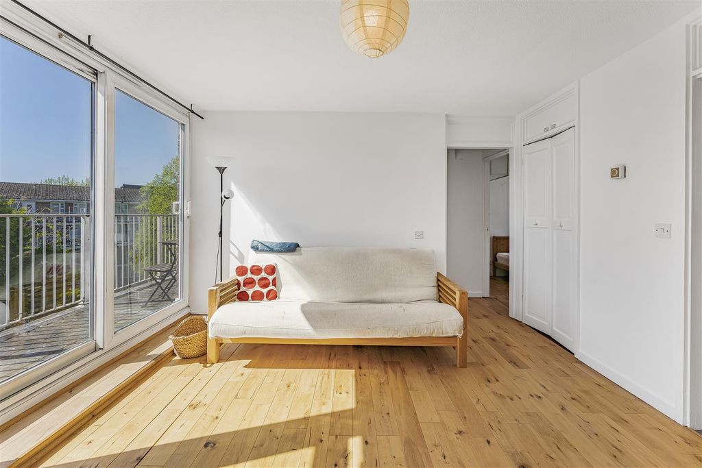 Property photo 2 of 12 Dsc00467.Jpg