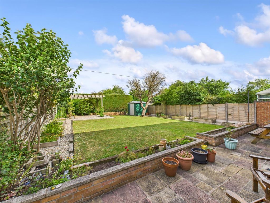 Property photo 3 of 16 Outside