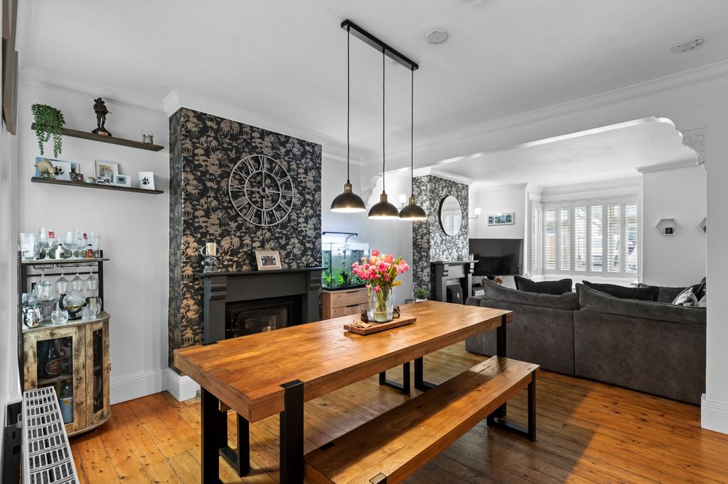 Property photo 2 of 28 Dining Room