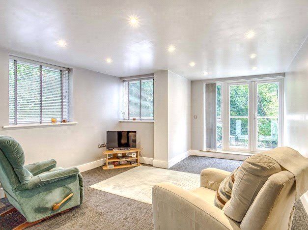 Property photo 3 of 17 Living Area