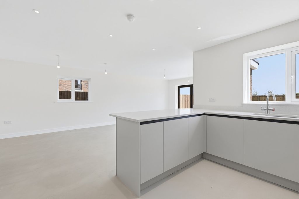 Additional image 4 of 4 bed detached house for saleOakley Gardens, Little Oakley, Harwich CO12