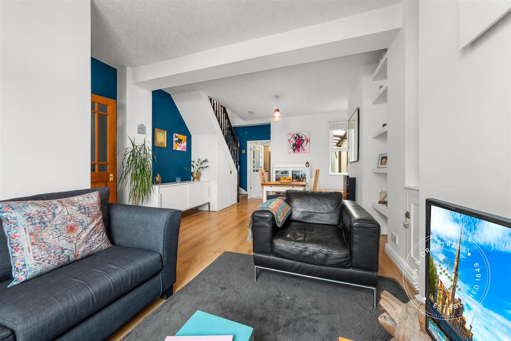 Property photo 3 of 32 Orbit-Street-16.Jpg