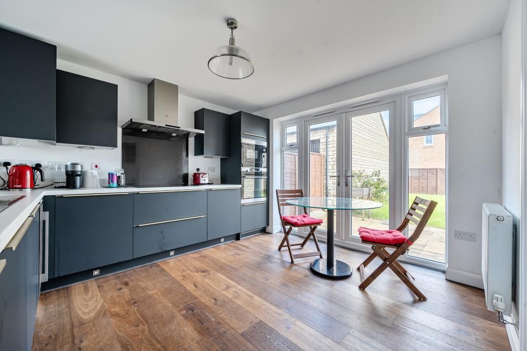 Property photo 3 of 20 Kitchen