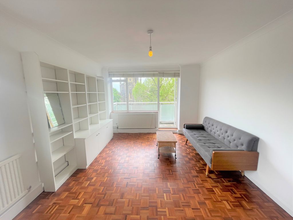 Property photo 3 of 12 Photo 12