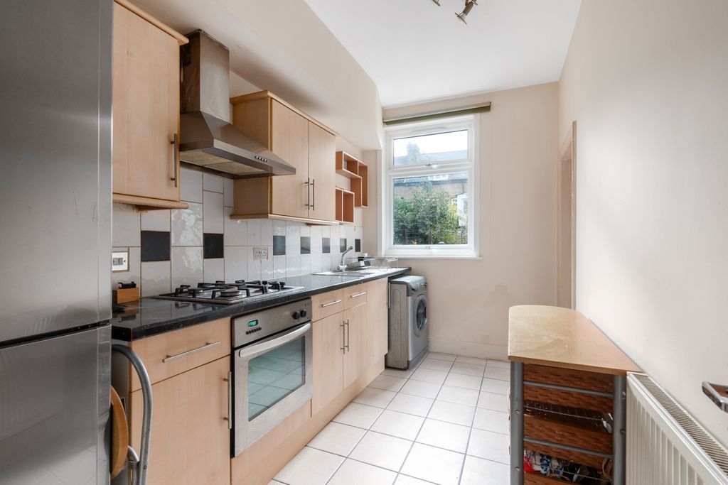 Property photo 3 of 7